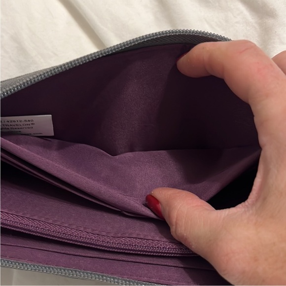 New Gray Women's Travelon Wallet Purple inside
Never Used Perfect Condition - Picture 6 of 8